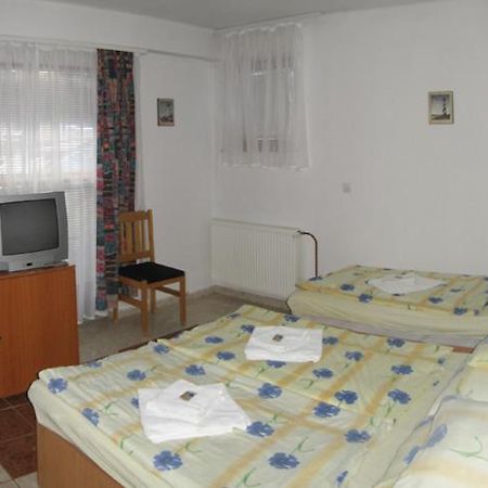Nadix Panzio Debrecen Quarto foto