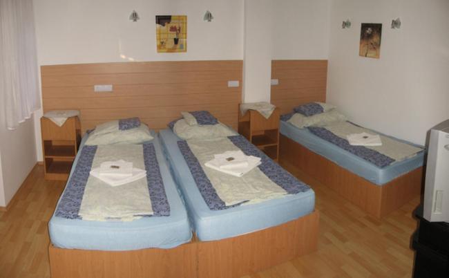 Nadix Panzio Debrecen Quarto foto