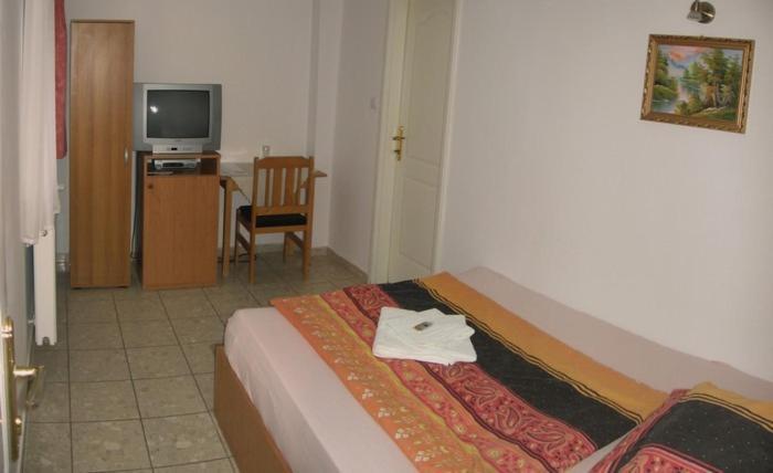 Nadix Panzio Debrecen Quarto foto