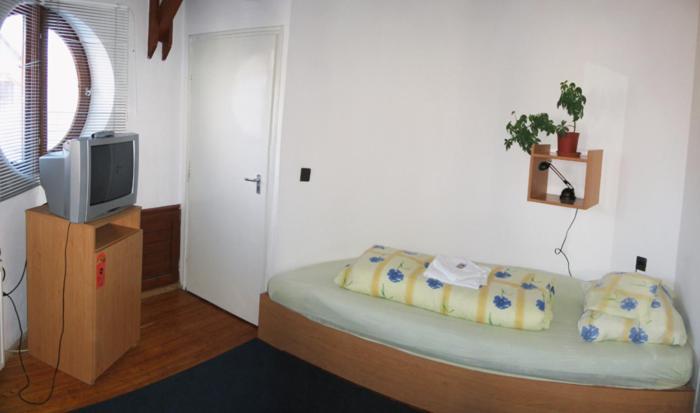 Nadix Panzio Debrecen Quarto foto